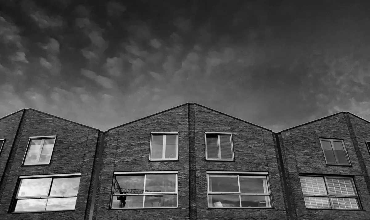 Warmtepomp Tussenwoning: Valkuilen & Rendement 2026